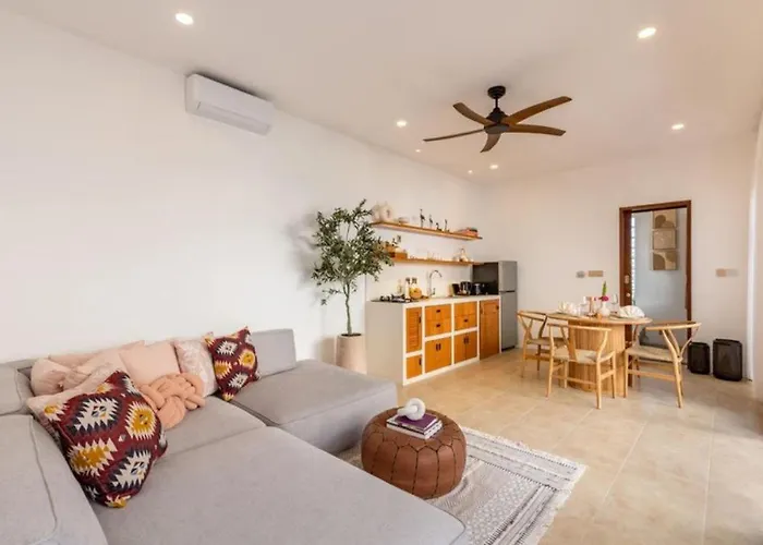Kokomo By Aayan Villa