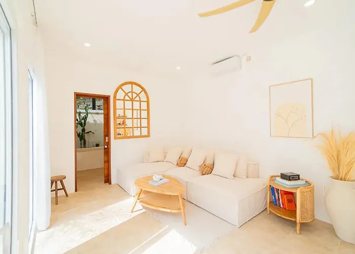 Kokomo By Aayan Villa